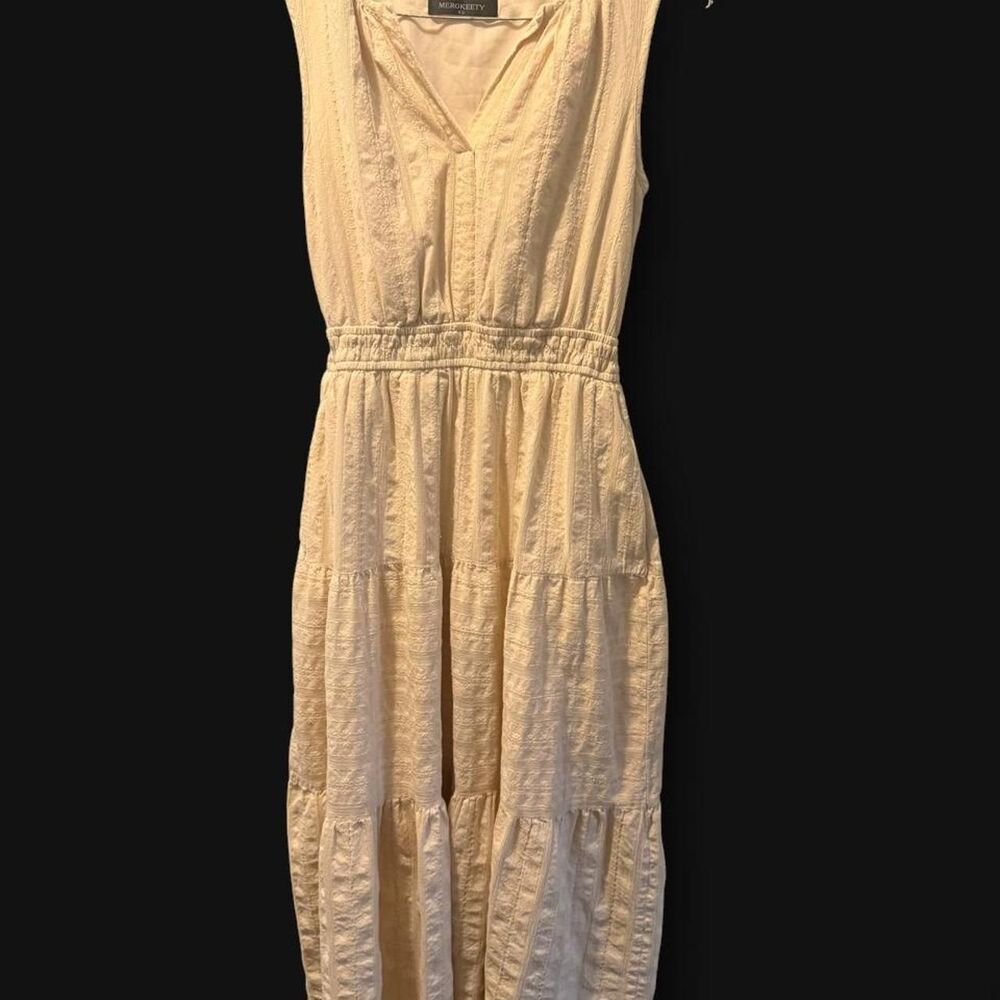 Women’s XS Merokeety cream / apricot color Midi Dress